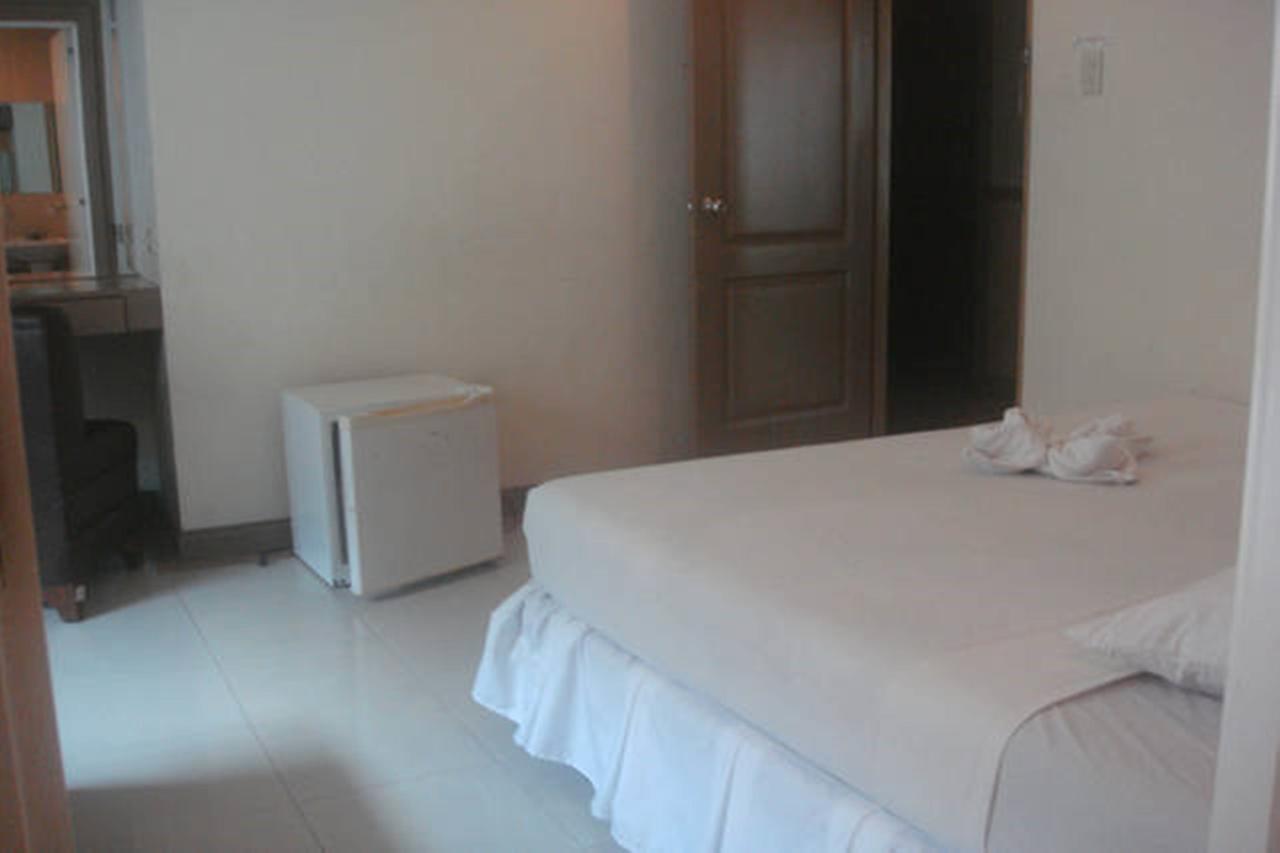 Balibago Villa Hotel Angeles Exterior foto